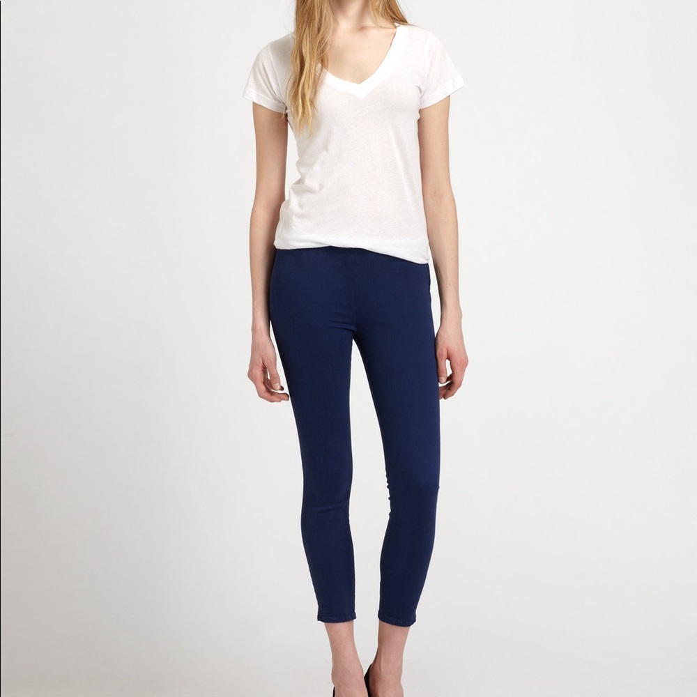 J Brand side zip clean Capri - Navy blue